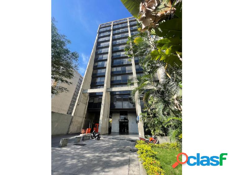 Se vende/alquila oficina 123m2 Chacao 2700