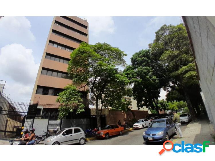 Se vende/alquila oficina 53m2 Plaza Venezuela 6851