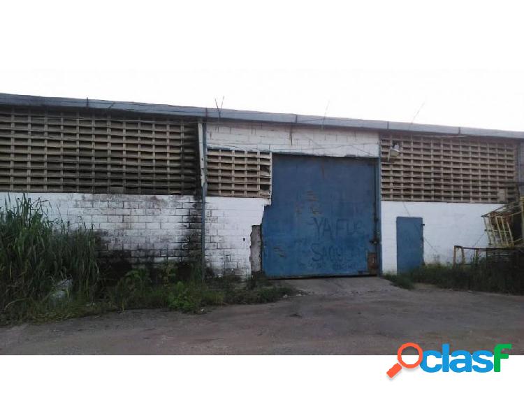 Se vende/alquilo galpón 7000m2 Tocuyito