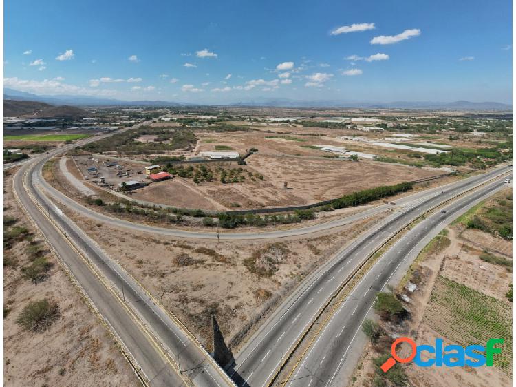 TERRENO EN DISTRIBUIDOR QUIBOR - CARORA