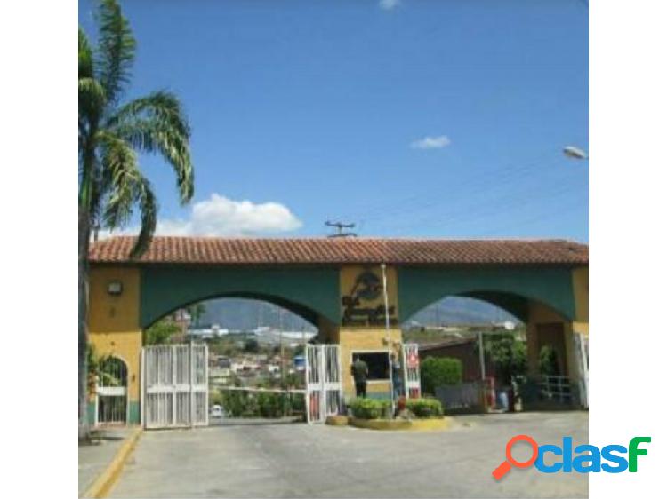 TOWN HOUSE COUNTRY CLUB BUENAVENTURA