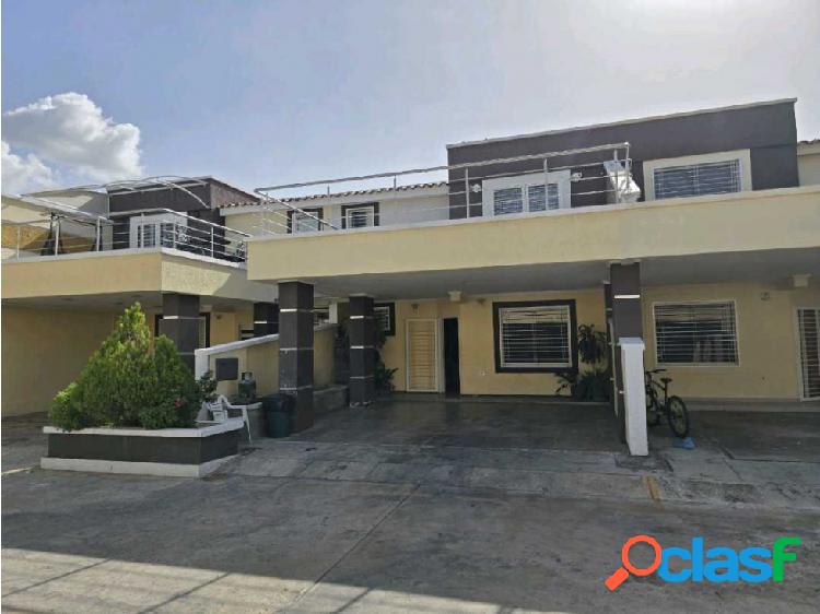 TOWNHOUSE EN VENTA EN LA URB PALMA SAGU TURMERO ARAGUA