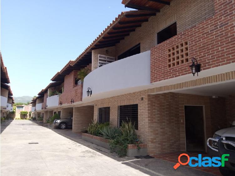 TOWNHOUSE EN VENTA EN MAÑONGO MG-5509654