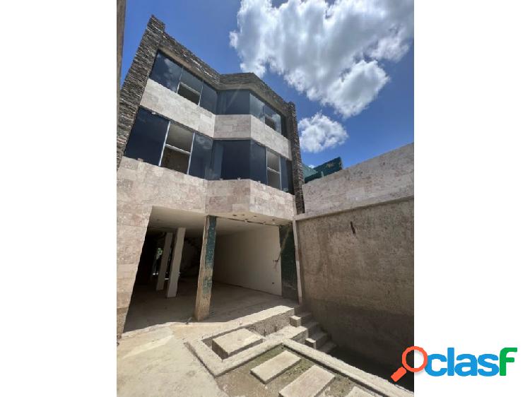 TOWNHOUSE EN VENTA EN URB. LA TRIGALEÑA, POZO Y PLANTA 100