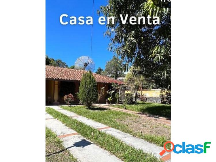 Te ofrecemos: Casa en Venta al estilo Campestre. Mcy. Edo.