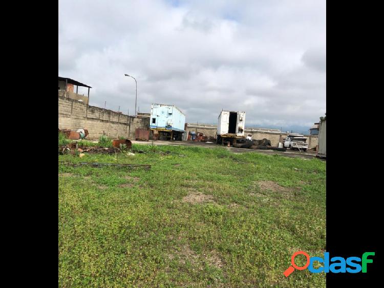 Terreno en Venta/ Alquiler de 2689 m2 Zona Industrial