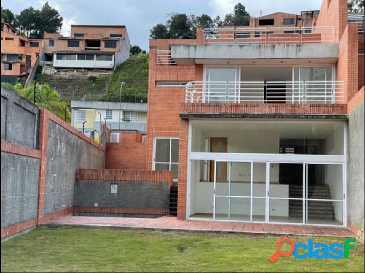 Town House Alto Hatillo