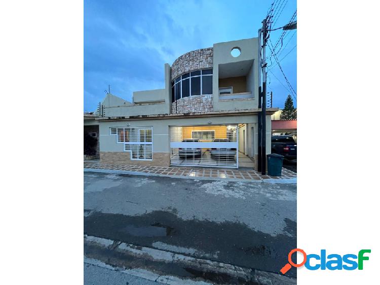 Town House en Venta, Urb. Los Chaguaramos, Maracay.