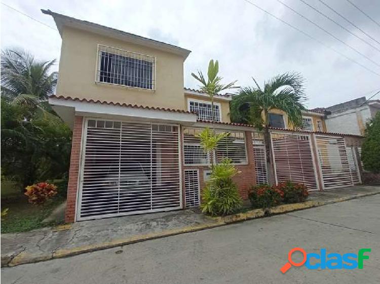 Town House en venta - Guatire, Urb. Country Buenaventura