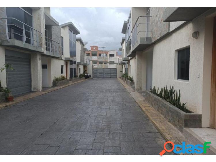 Townhouse en Manantial