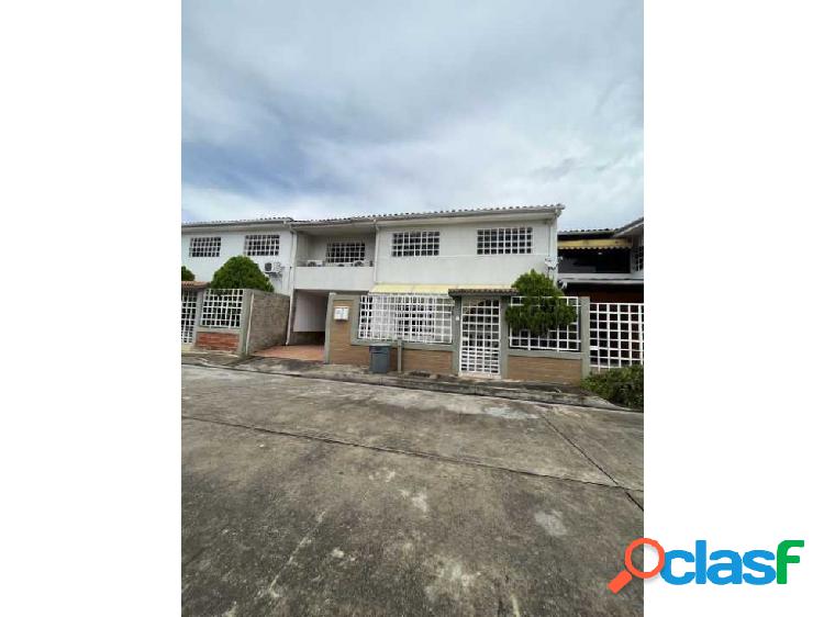 Townhouse en Venta Urbanización Villas del Sol II Maracay