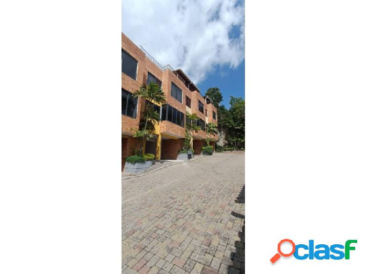 Townhouse en obra blanca Conjunto Lomas Alto, Lomas del Este