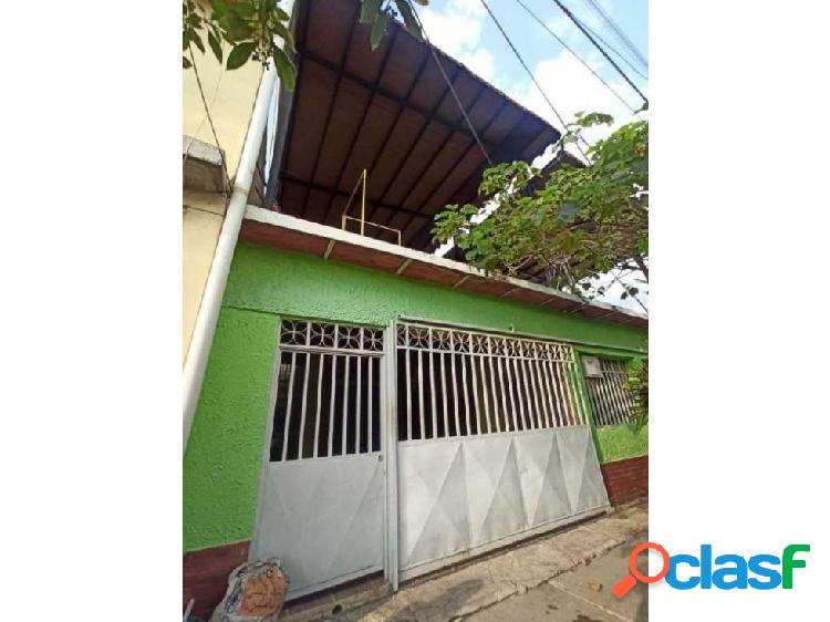 VENDO CASA EN CAÑA DE AZUCAR MARACAY