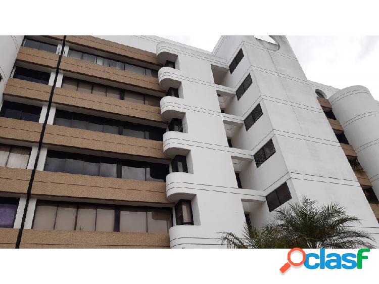 VENTA ALQUILER APTO COLINAS DEL TAMANACO 255m2 4h+s/5b+s/3p