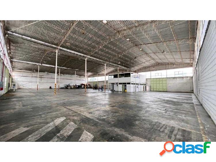 VENTA / ALQUILER: GALPÓN INDUSTRIAL EN AV. PPAL PARAPARAL