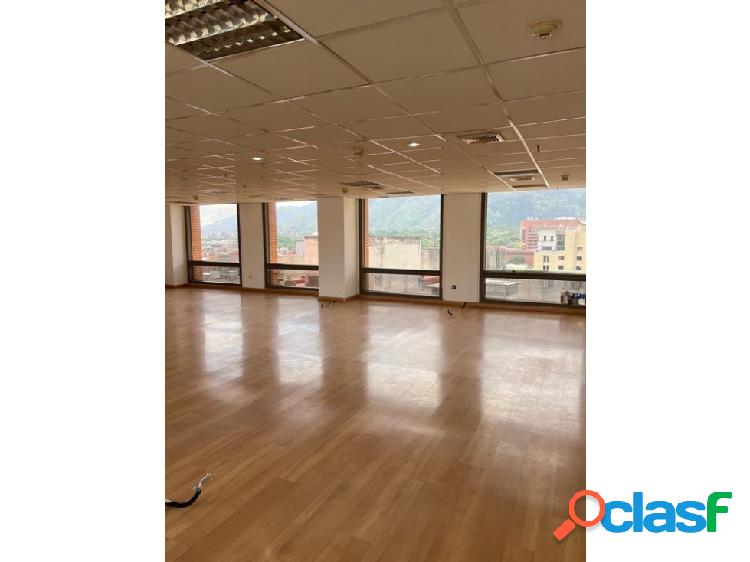 VENTA -Alquiler OFICINA 365m2 CHACAO 5189