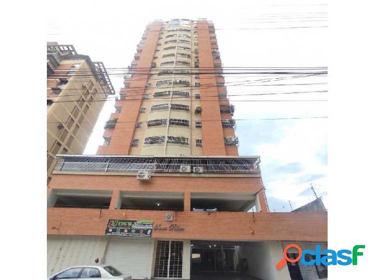 VENTA Apartamento, Res Suria Palace, zona Centro, Maracay.