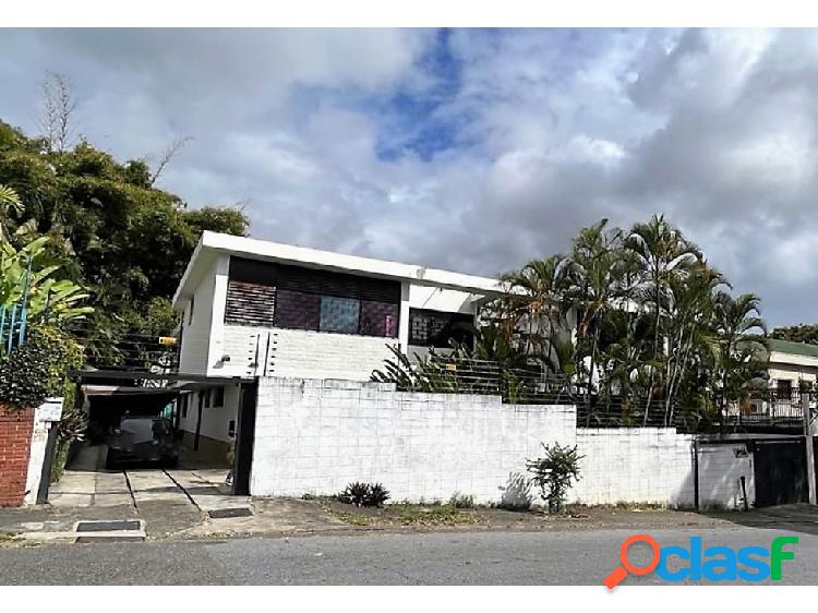 VENTA / CASA / ALTAMIRA/ 750m2/ 10H - 8B -12PE/ REF 400.000