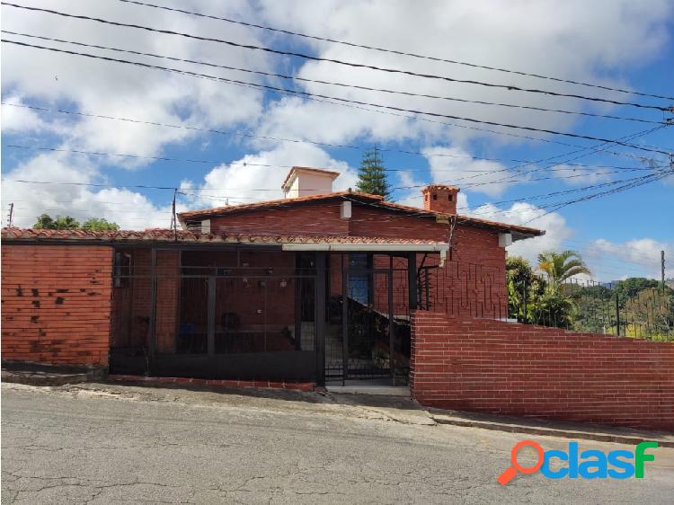 VENTA CASA COMERCIAL LOS TEQUES/CLUB HIPICO 8H/3B/8P.E