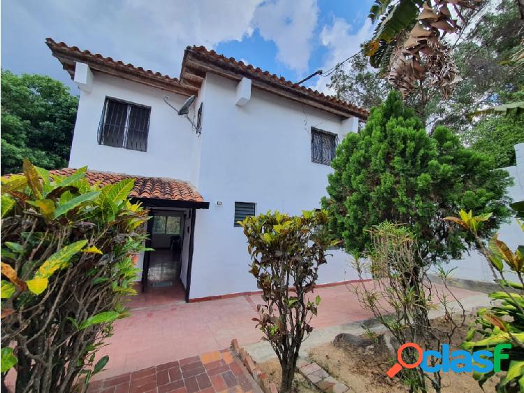 VENTA CASA LOMAS TERRAZAS CLUB HIPICO DE TRES PLANTAS BARUTA