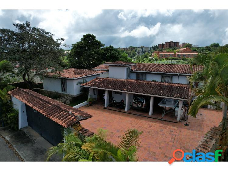 VENTA | Casa 780 m2 4h+2s|3.5b+s|6p La Lagunita 3700