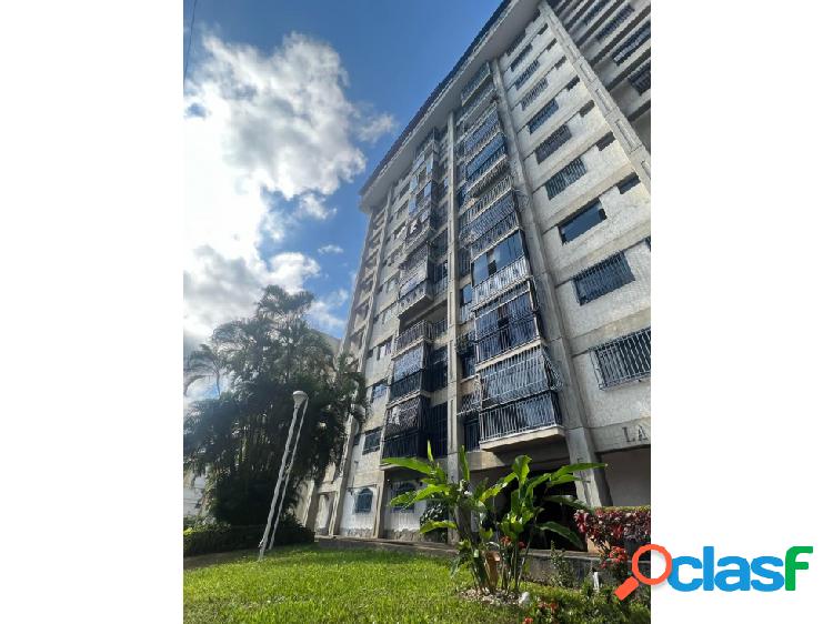 VENTA DE APARTAMENTO EN LA URB. SANTA PAULA