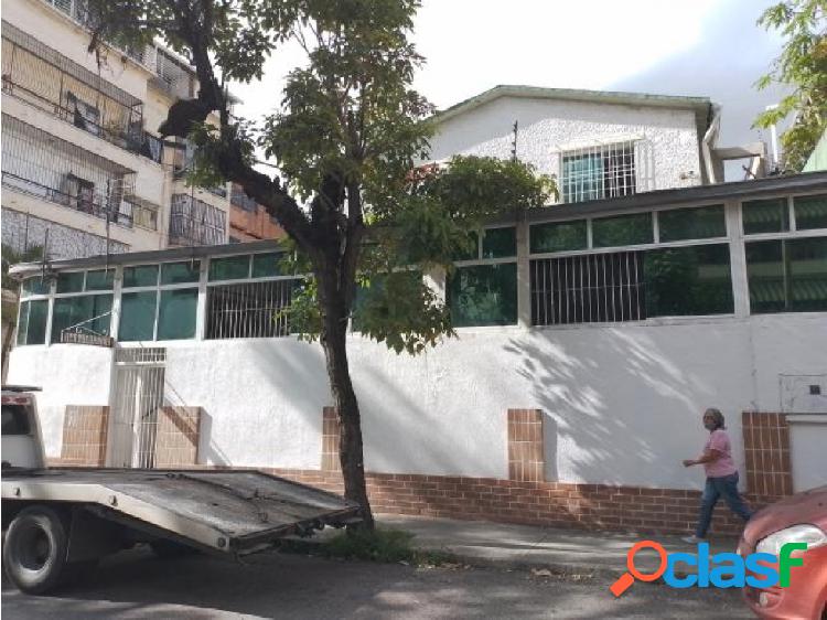 VENTA DE CASA COMERCIAL EN BELLO MONTE