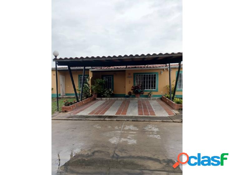 VENTA DE CASA CONJ RESD EN VALLE DE ORO SAN DIEGO 37-06