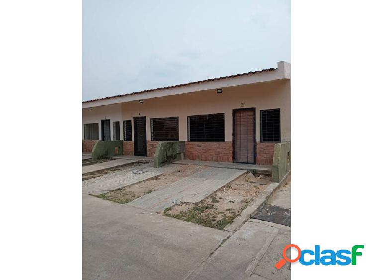 VENTA DE CASA CONJ RESD RUSTICANA COUNTRY NAGUANAGUA 04-26