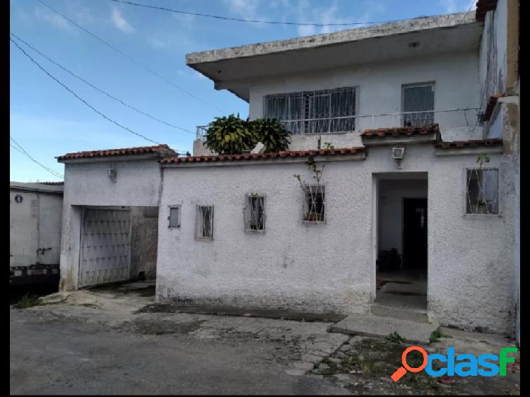 VENTA DE CASA EN EL JUNQUITO