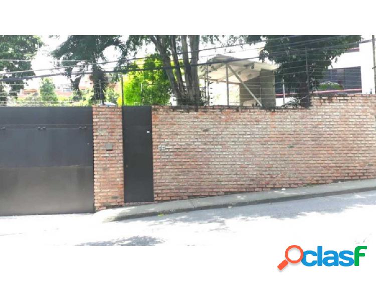 VENTA DE CASA LOS PALOS GRANDES CV W