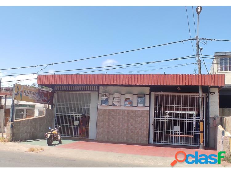 VENTA DE GALPON Y FONDO DE COMERCIO EN ALTAGRACIA ISLA DE