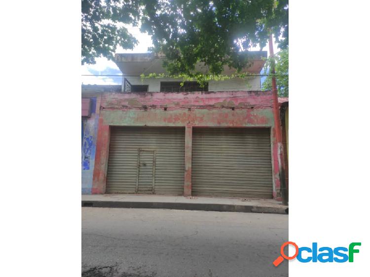 VENTA DE LOCAL COMERCIAL FRENTE A LA PLAZA COLON DE CARUPANO