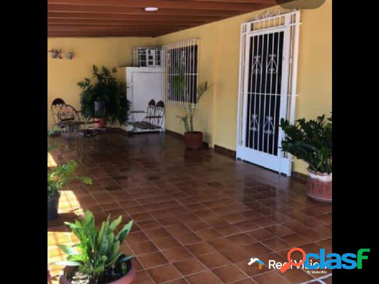 Vende de Quinta en San Carlos 4H/3B/2E