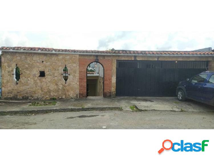 Vendo Casa en Lomas de La Trinidad para Remodelar