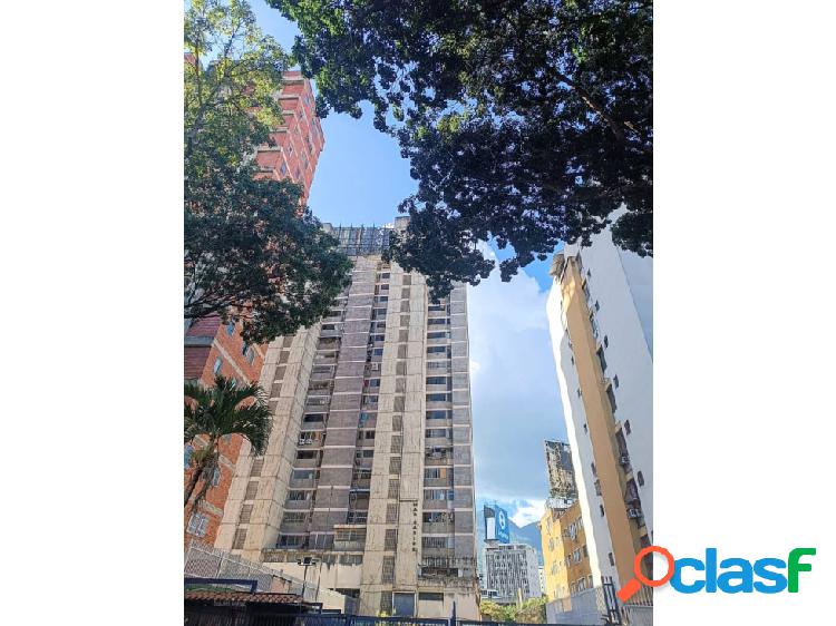 Vendo PH 193m2 Colinas de Bello Monte 8978