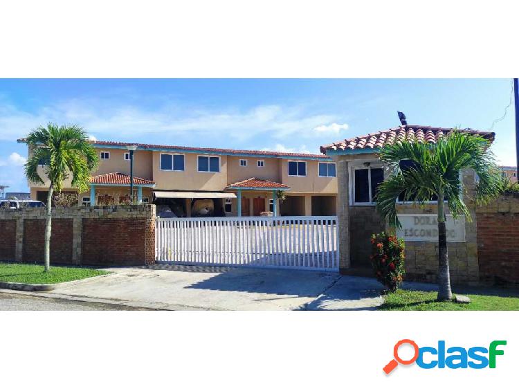 Vendo Town House 163mt2 3h/3b/0p Puerto Encantado 1392