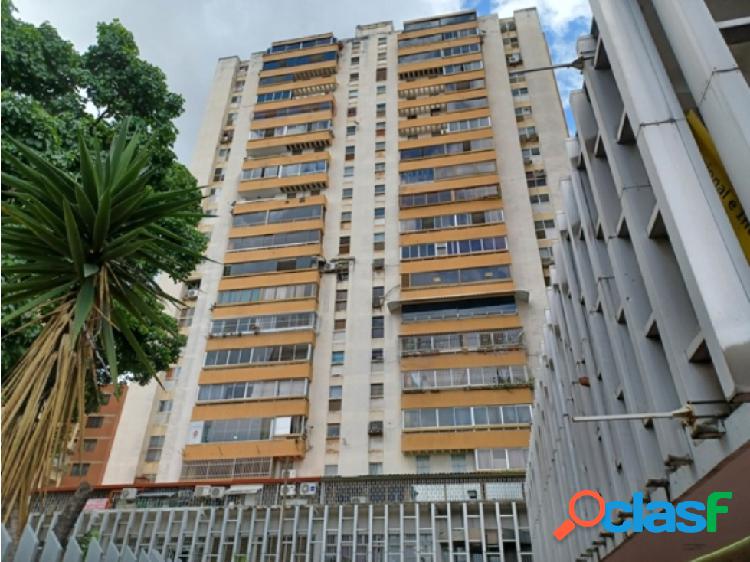 Vendo apartamento 103m2 Santa Eduvigis 3776