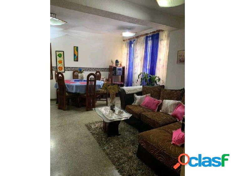 Vendo apartamento 74m2 Ud5 Caricuao 4031