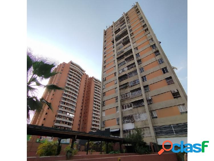 Vendo apartamento 80 m2 3h/2b/1p Santa Mónica 7423