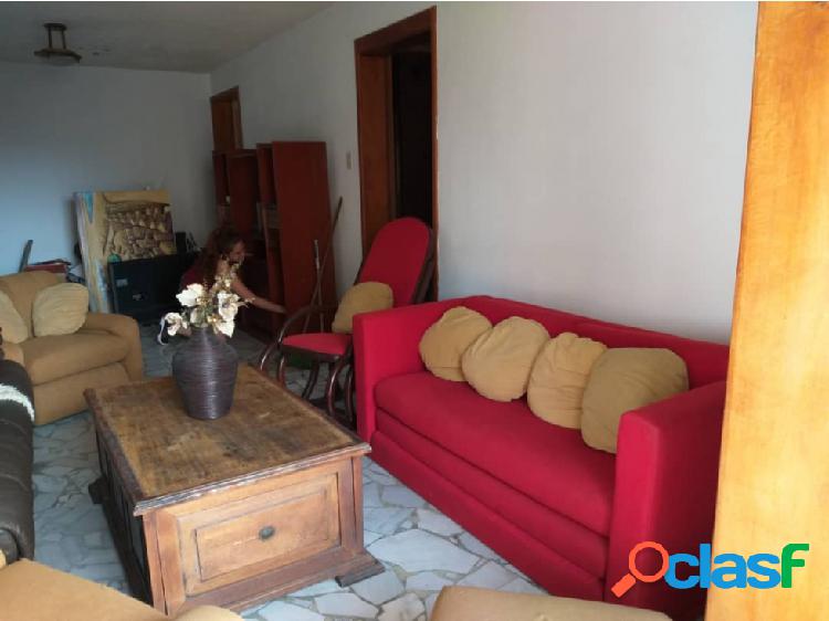 Vendo apartamento 85m2 El calvario Guarenas 0578