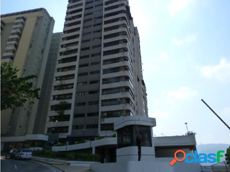 Vendo apto 135m2 2h/3b/2p Lomas de Prados del Este 1580