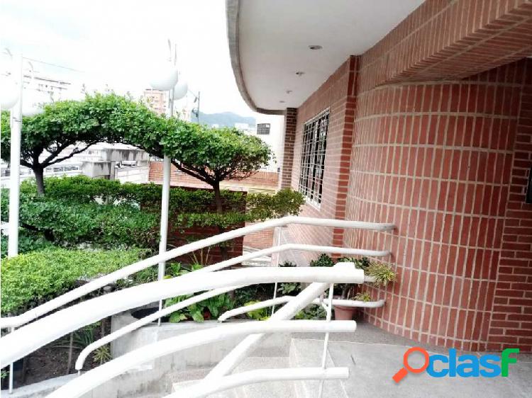 Vendo apto 139m2 4h/4b/2p El Paraíso 1532