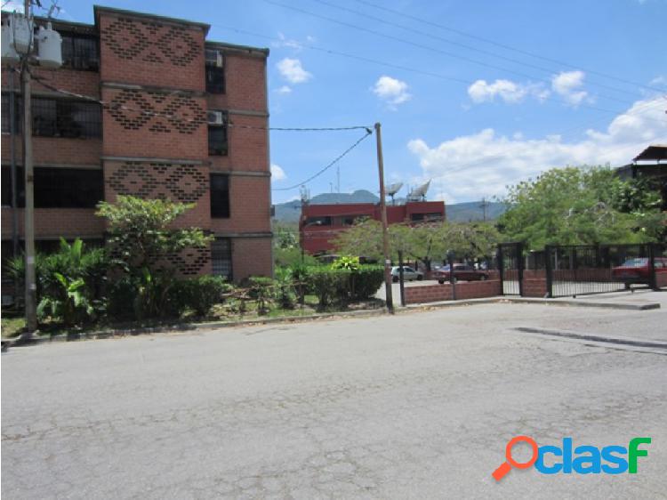 Vendo apto 55m2 2h/1b/1p Nueva Casarapa 9822