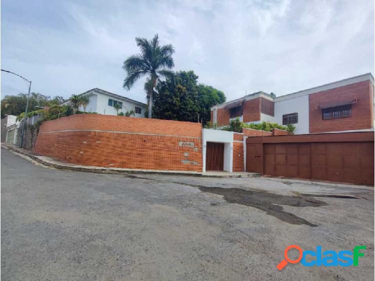 Vendo casa 1356m2 Prados del Este 5510