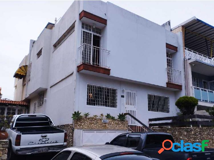 Vendo casa 190m2 4h/3b/5p La California Norte 6662