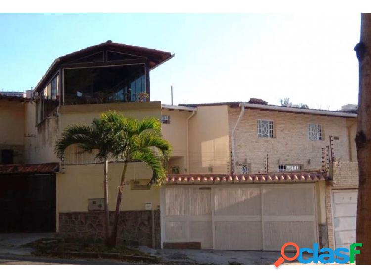 Vendo casa 219m2 4h+s/3b+s/2p Santa Inés 1319