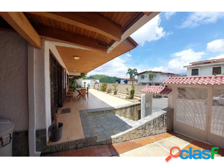 Vendo casa 327m2 4h+s/5b/4p Los Naranjos 6898