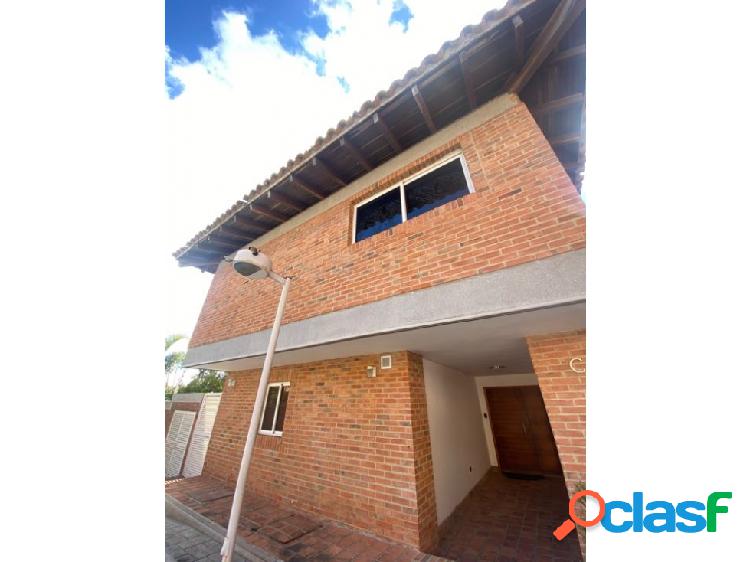 Vendo casa 350m2 4h+s/5b/4p Alto Hatillo 5330