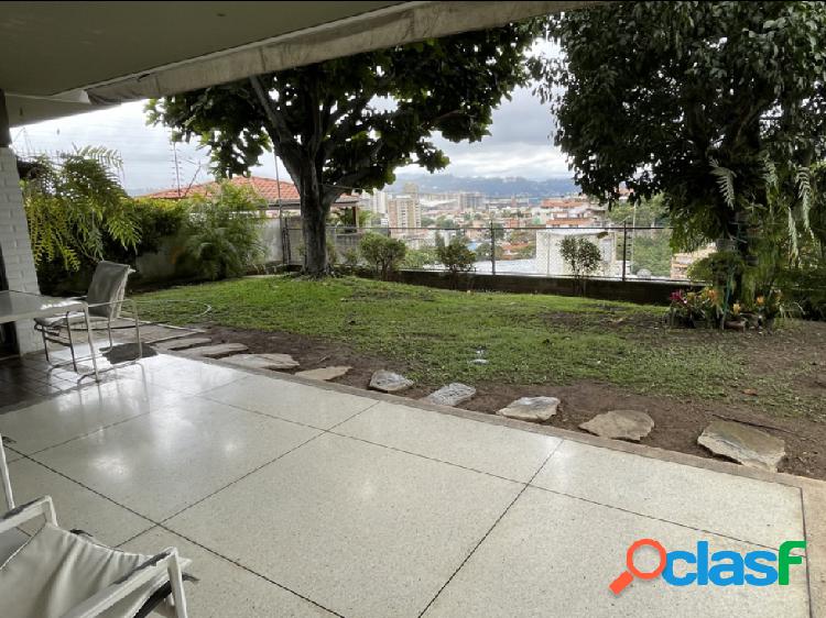 Vendo casa 350m2 6h/4b/5p El Marqués 1105